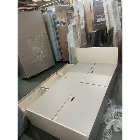 新淨三尺半床 (75%新) 己售 SOLD