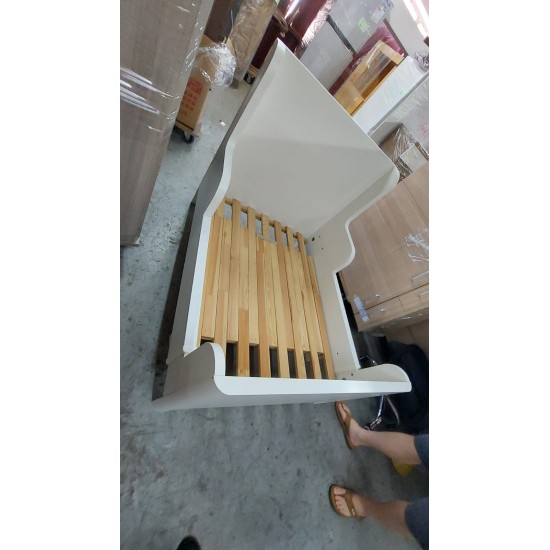 實用伸縮床 (70%新)