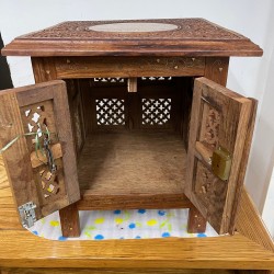 全新紫檀木鑲銅片印尼風櫃仔 (有鎖有匙) 