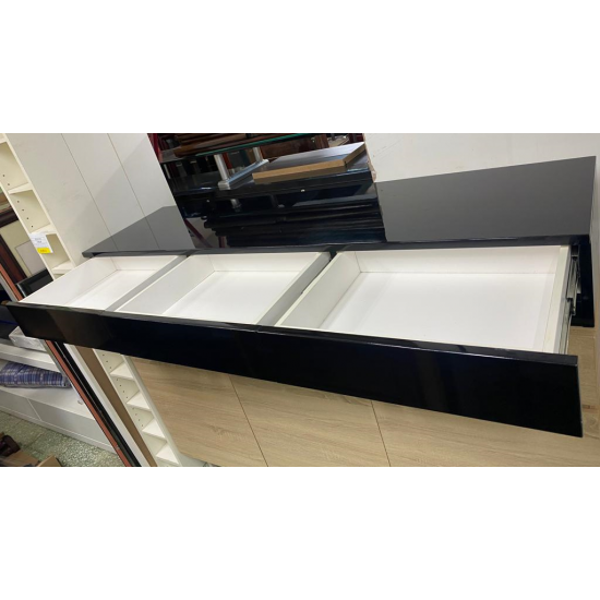 TV CABINET (80% NEW)