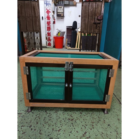 Stainless Steel stand Insect Cage/Cabinet (70% NEW)
