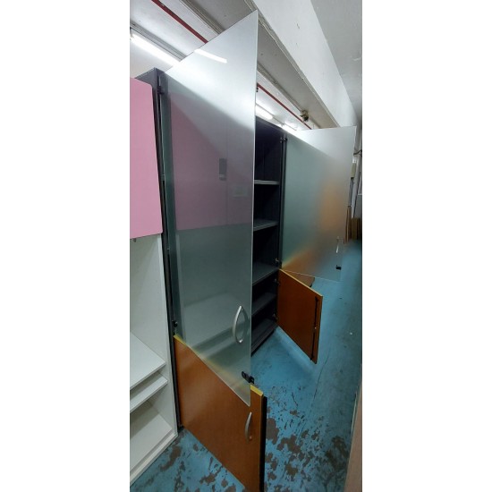 Storage Cabinet (with key) (75% NEW)