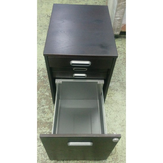 有輪櫃仔(75%新)SOLD/已售