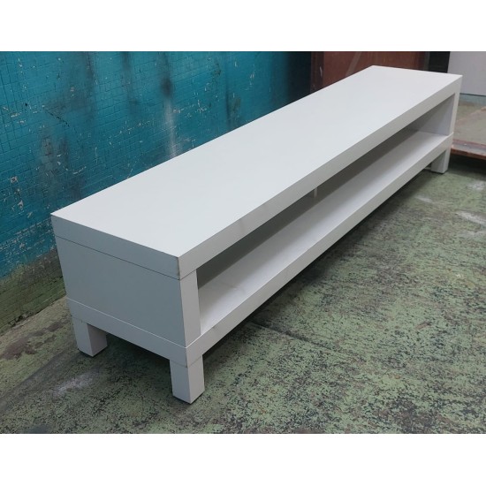 White TV cabinet (70% new)