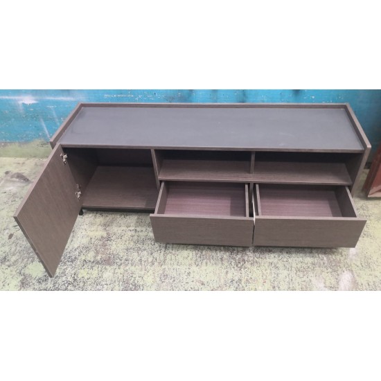 5-foot TV cabinet (70% new)