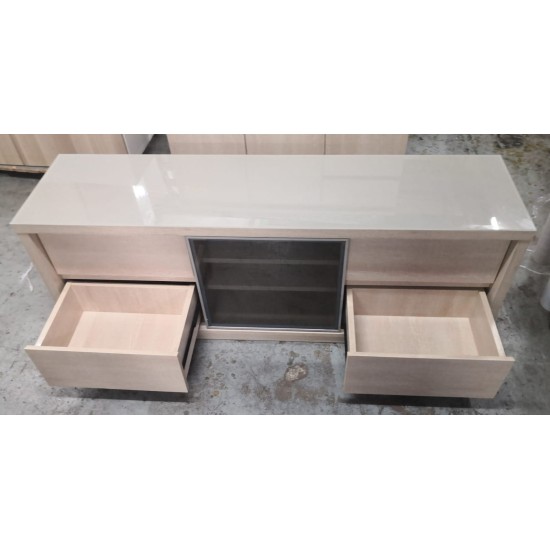 5-foot TV cabinet (75% new)