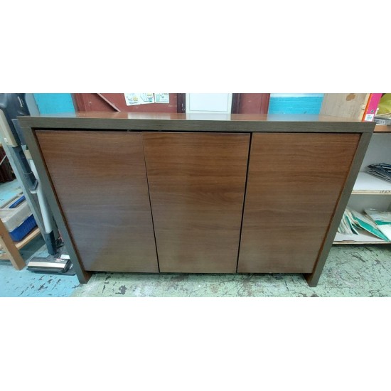 4.5 feet storage cabinet (70% new)