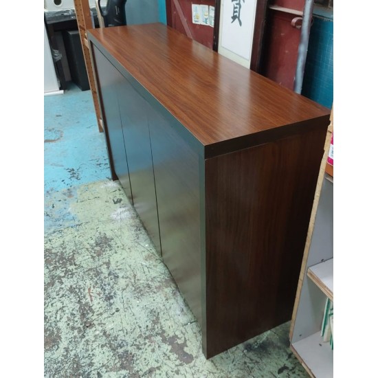 4.5 feet storage cabinet (70% new)