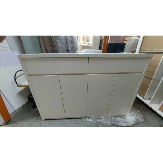 純白儲物櫃 (70%新)SOLD/已售