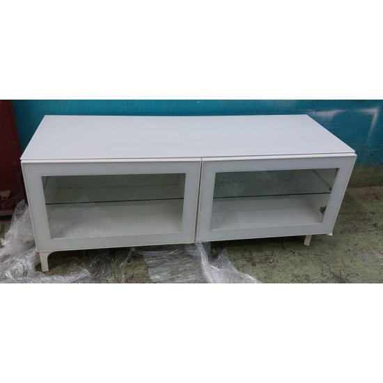 四呎電視櫃 (70%新) 己售 SOLD