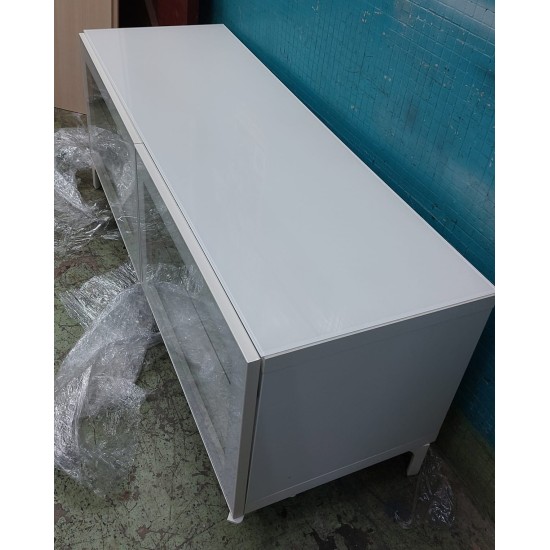 四呎電視櫃 (70%新) 己售 SOLD