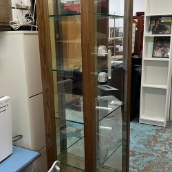 訂造玻璃飾櫃 (70%新)