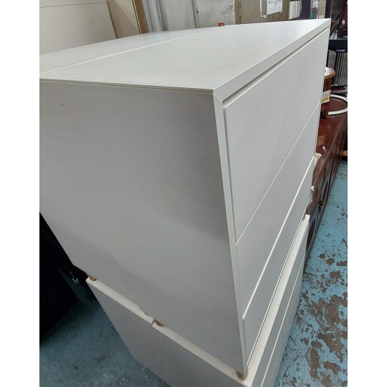 純白三通櫃(70%新)