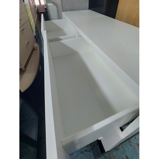 四呎電視櫃/儲物櫃(70%新)