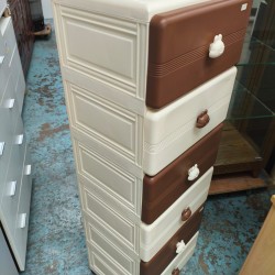 新淨五桶膠櫃(80%新)