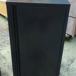 實用鐵櫃(70%新)