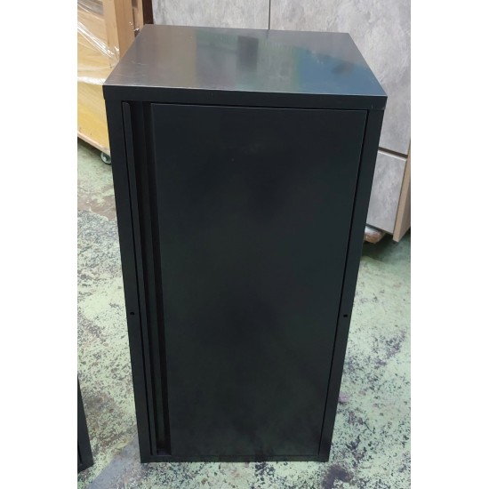 實用鐵櫃(70%新)