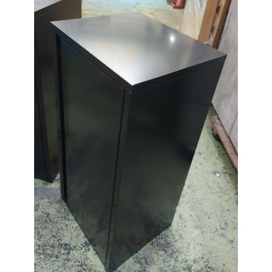 實用鐵櫃(70%新)