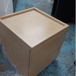 訂造床頭櫃 (70%新)