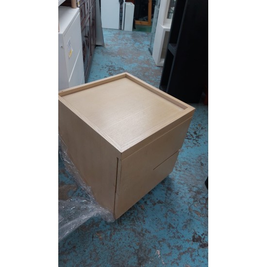 訂造床頭櫃 (70%新)