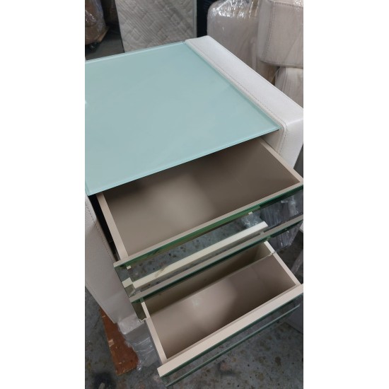 玻璃兩桶櫃 (65%新)////售罄