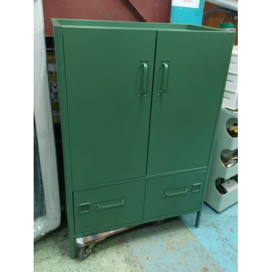 靚仔金屬儲物櫃(75%新)