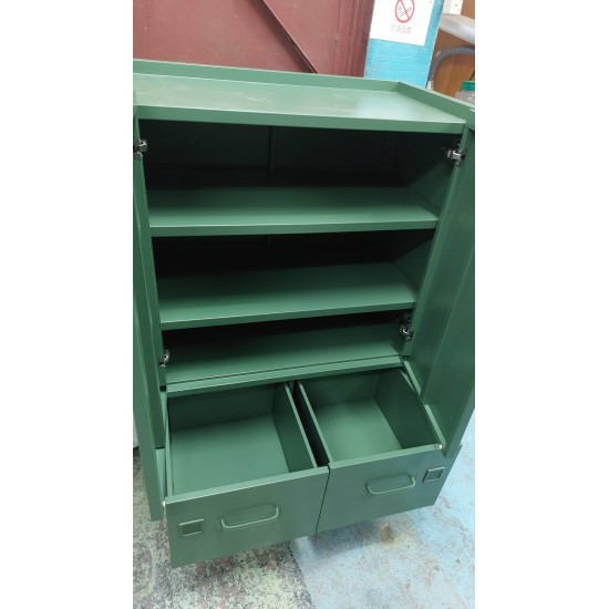 靚仔金屬儲物櫃(75%新)