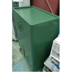 靚仔金屬儲物櫃(75%新)