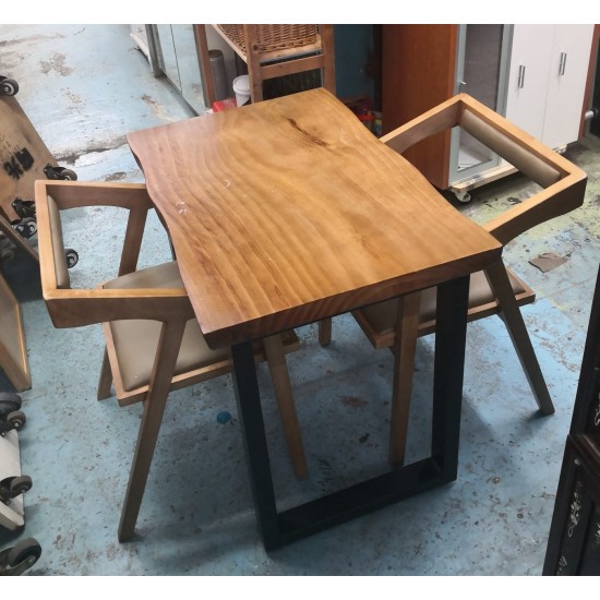 Beautiful solid wood one chair and two chairs (70% new)