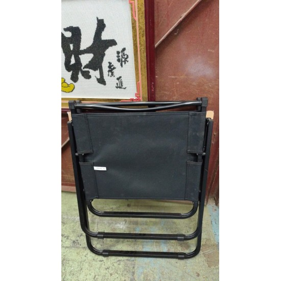 Solid wood folding chair (75% new)
