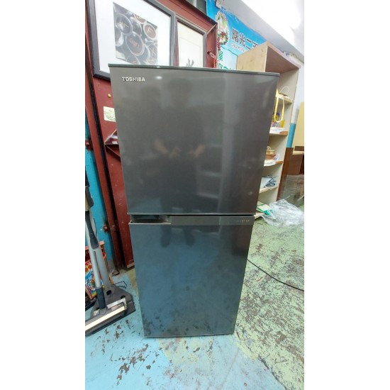 Toshiba double door refrigerator (70% new)