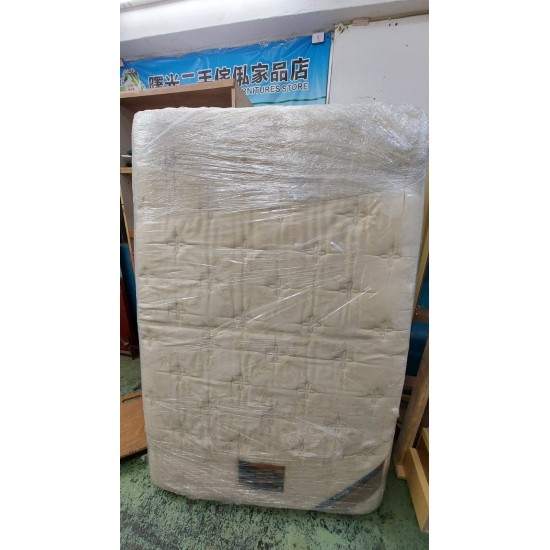 4-foot mattress (70% new)