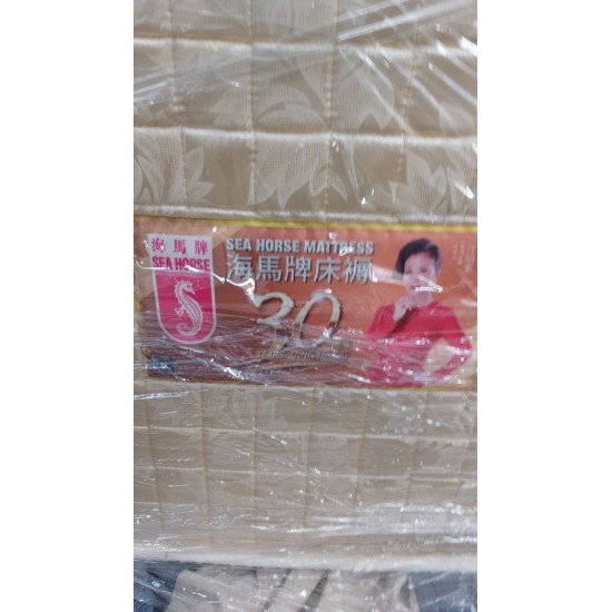 兩呎半床褥 (70%新)////售出