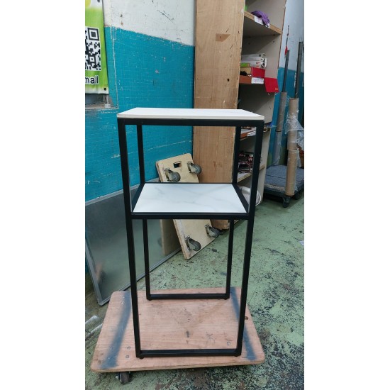 花几(70%新) 己售 sold