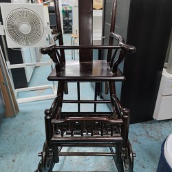 中式實木特色嬰兒車 