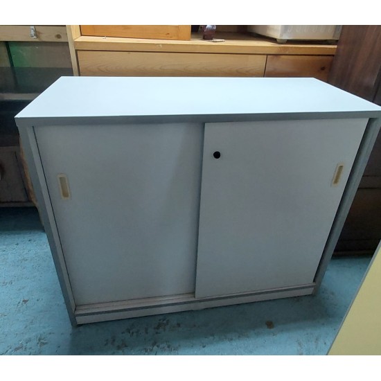 趟門儲物櫃 (70%新) (無鎖匙)