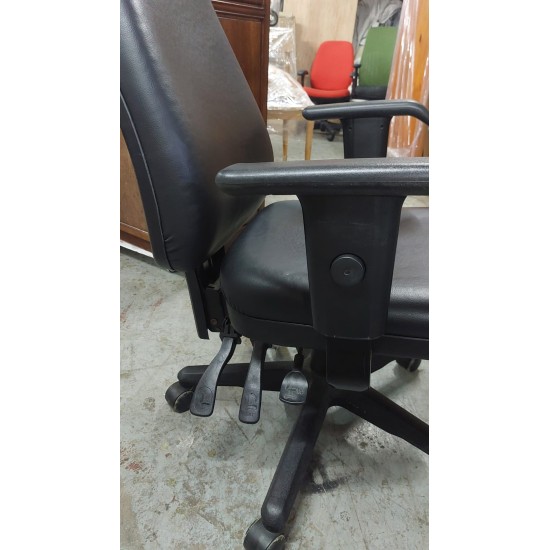 皮電腦椅(70%新)