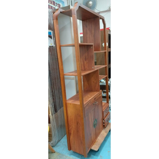 Solid wood Chinese style shelf cabinet (75% new)