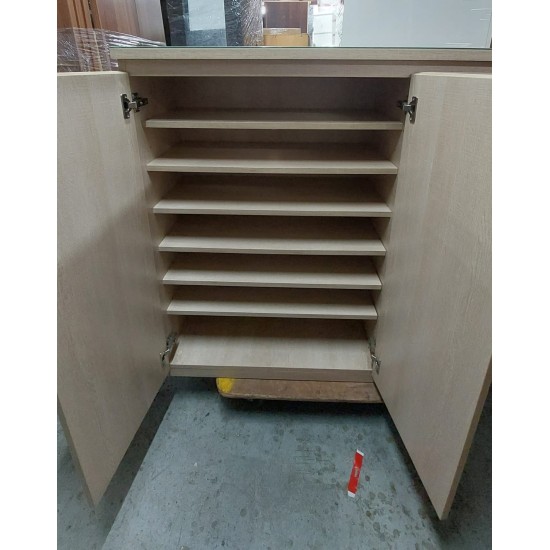 靚靚鞋櫃(75%新) SOLD/已售