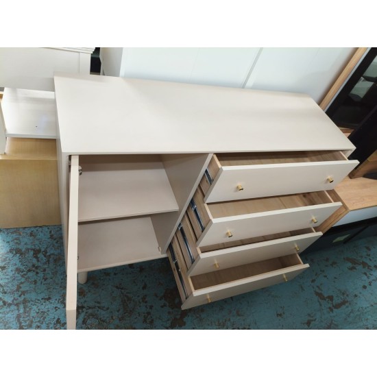 新淨四尺廳櫃(75%新)//////售罄