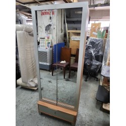 實用鏡面鞋櫃 (70%新)