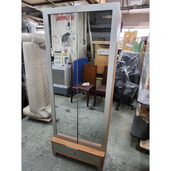 實用鏡面鞋櫃 (70%新)