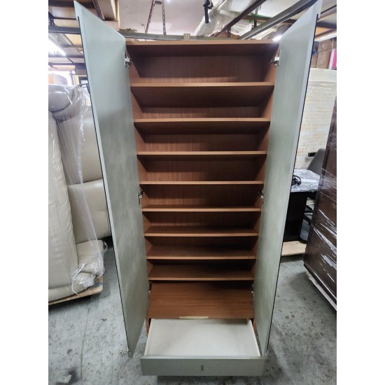 實用鏡面鞋櫃 (70%新)