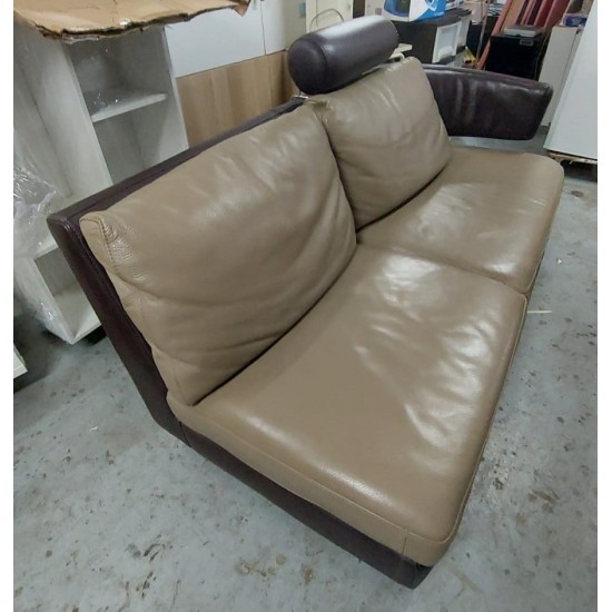 Zimani leather sofa (65% new)