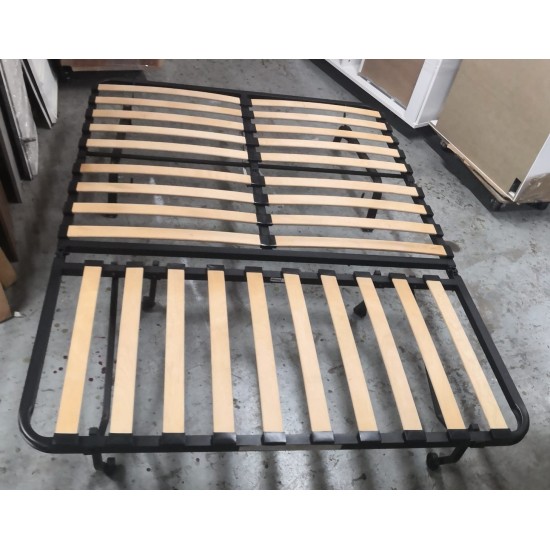 4.5 feet sofa bed frame (75% new)