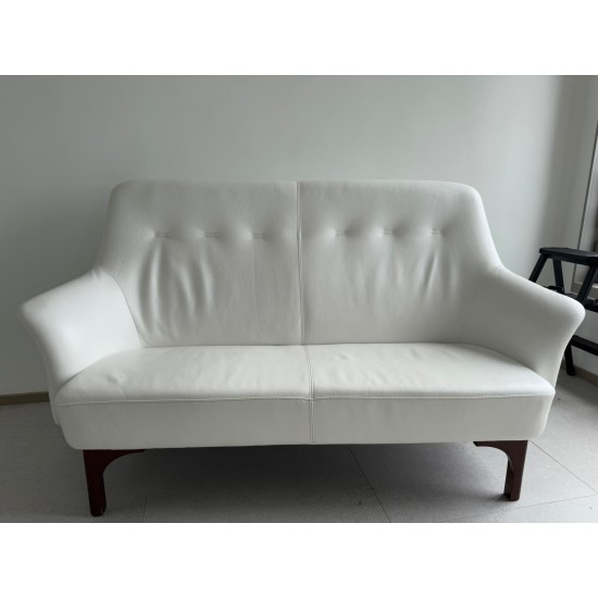 茲曼尼梳化(75%新) 己售 SOLD