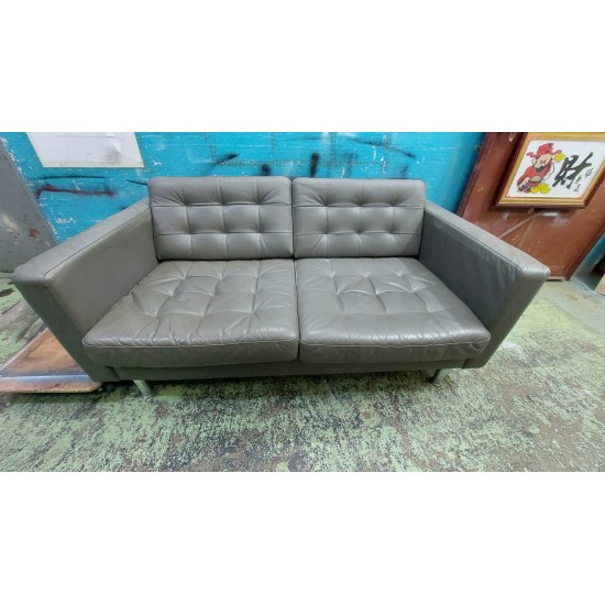 Beautiful leather sofa (70% new) 己售 SOLD