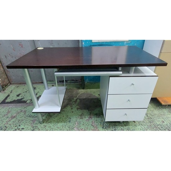 Red Apple Book Desk (65% new)