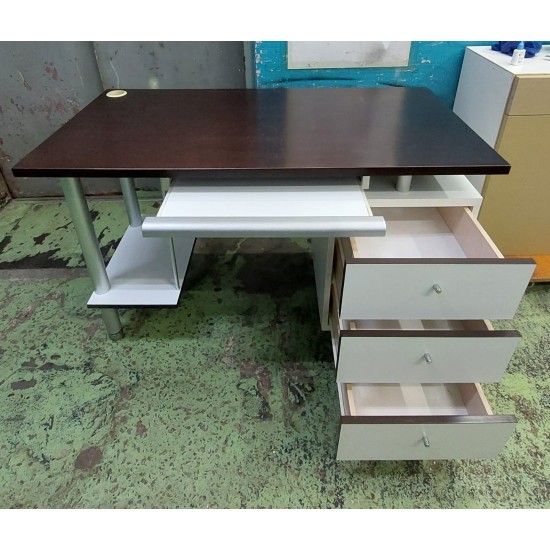 Red Apple Book Desk (65% new)