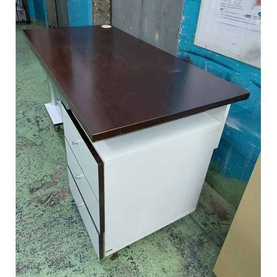 Red Apple Book Desk (65% new)